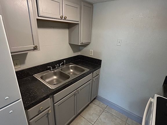4th image of 2412 Chestnut Woods Dr