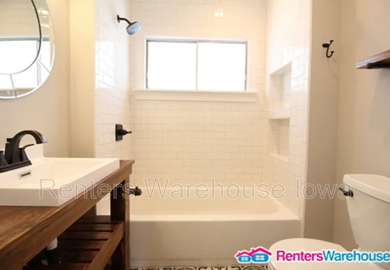 3724 University Ave — Photo 13