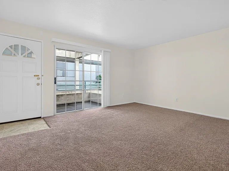 3485 Linden Ave — Photo 22