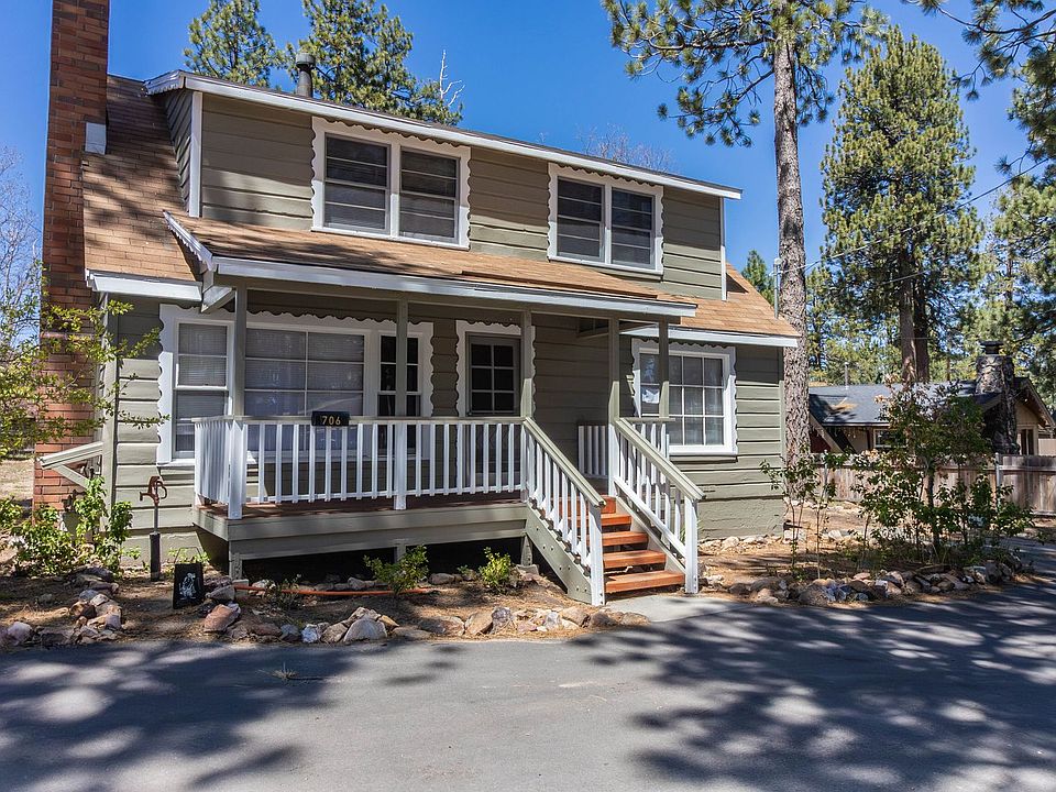 1st image of 706 Lupin Ln