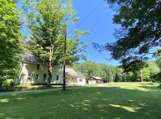 15 North St, Charlemont, MA 01339