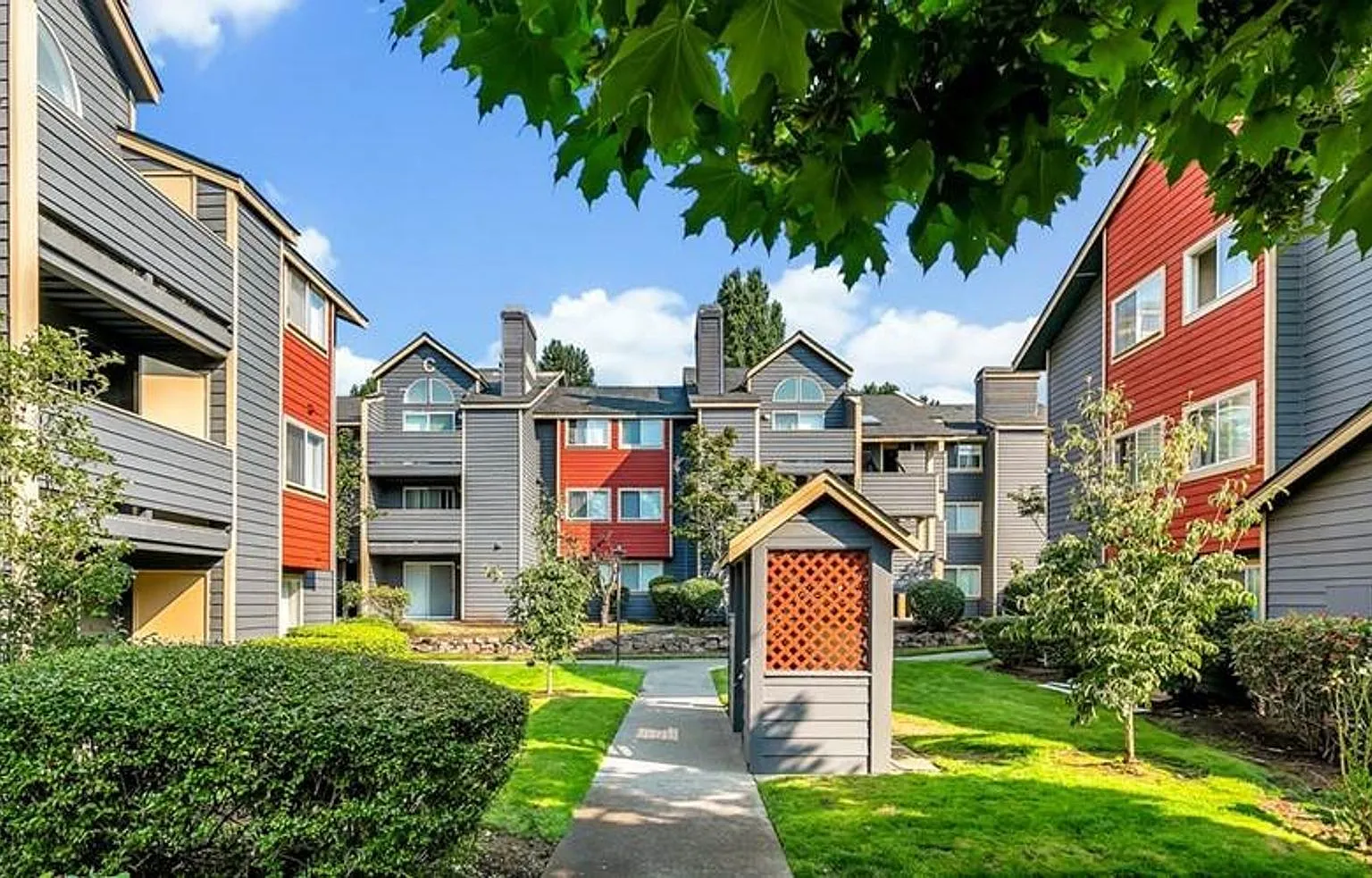 Glade Park Apartments — Photo 1
