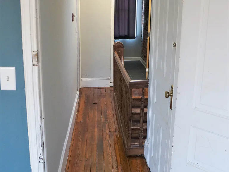 618 E Girard Ave #2 — Photo 10
