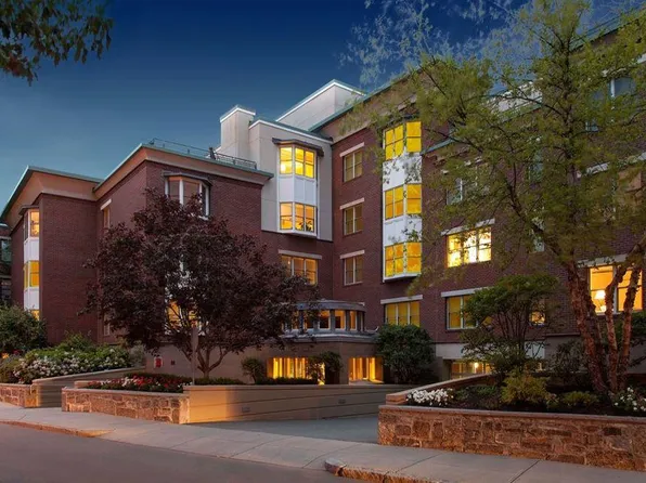 77 Marion, 77 Marion St APT 205, Brookline, MA 02446