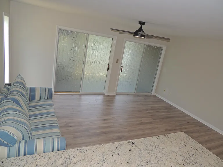 925 Fairwood Lakes Ln #25-A — Photo 7