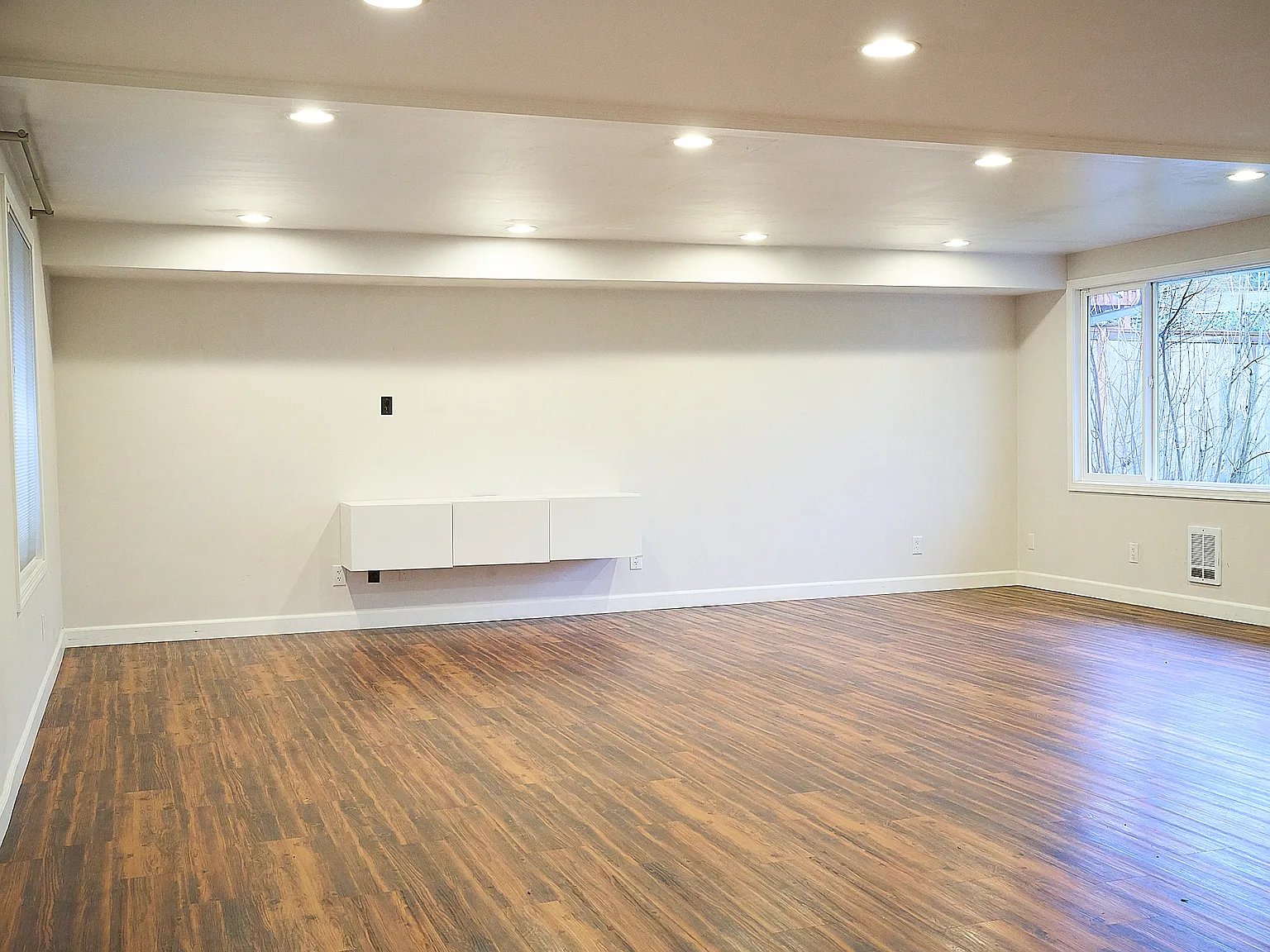 3 bed, 1150 sqft, $2,900 — Photo 4