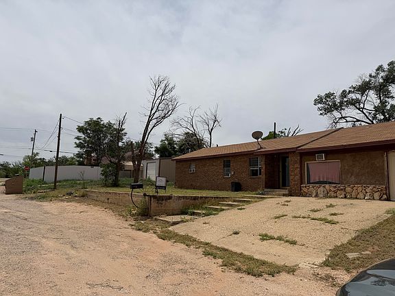 3rd image of 808 S Avenue K