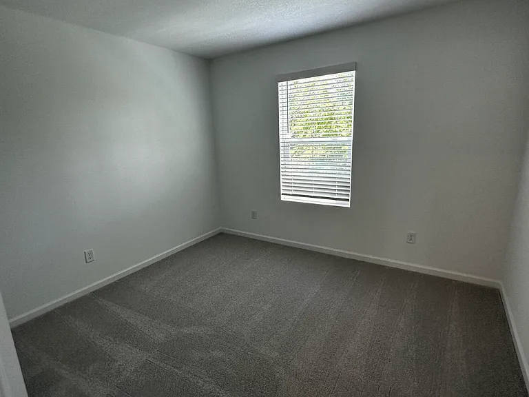 611 Holly Lakes Dr — Photo 29