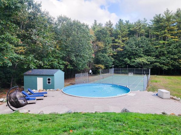 6 Williamsburg Dr, Amherst, NH 03031