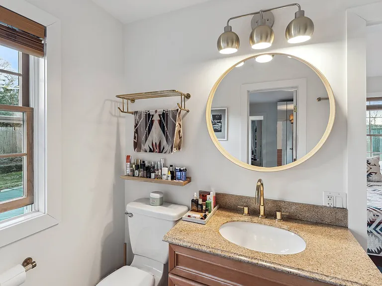 18 Pinetree Dr — Photo 17
