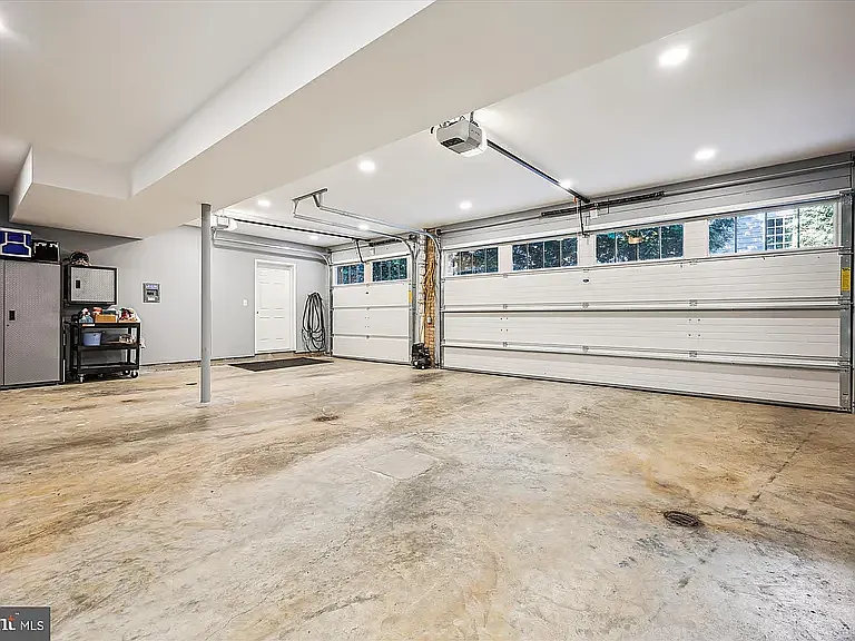 14708 Westbury Rd — Photo 69