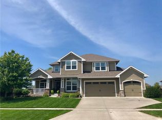 255 S 83rd St, West Des Moines, IA 50266