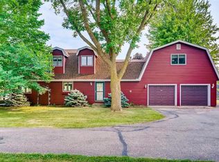 1974 Pine Tree Ln SE, New Prague, MN 56071