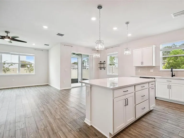 13144 Peachleaf Ave — Photo 22