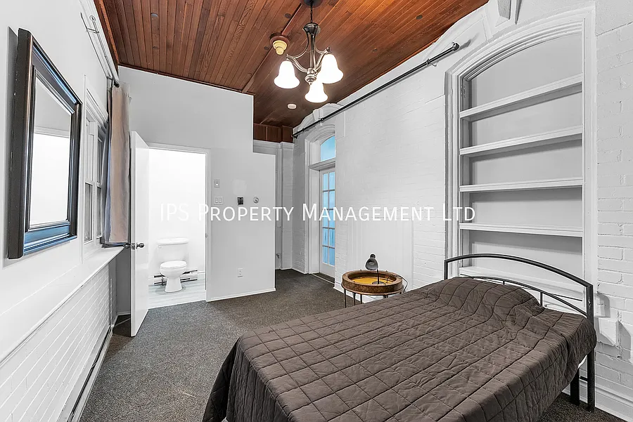 Private Room - 142 Foster Avenue 2B — Photo 4