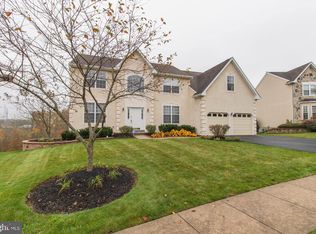 65 Astor Dr, Harleysville, PA 19438