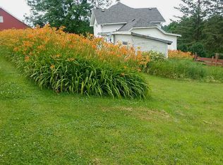 8099 State Road 39, Hollandale, WI 53544