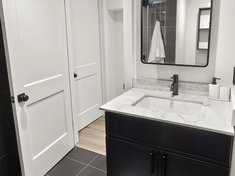 70 Beaverbrook Ave #BASEMENT — Photo 13