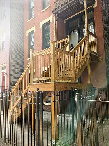 1430 W Flournoy St #1 Photo 1