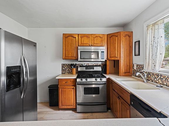 3rd image of 8659 N Canton Center Rd