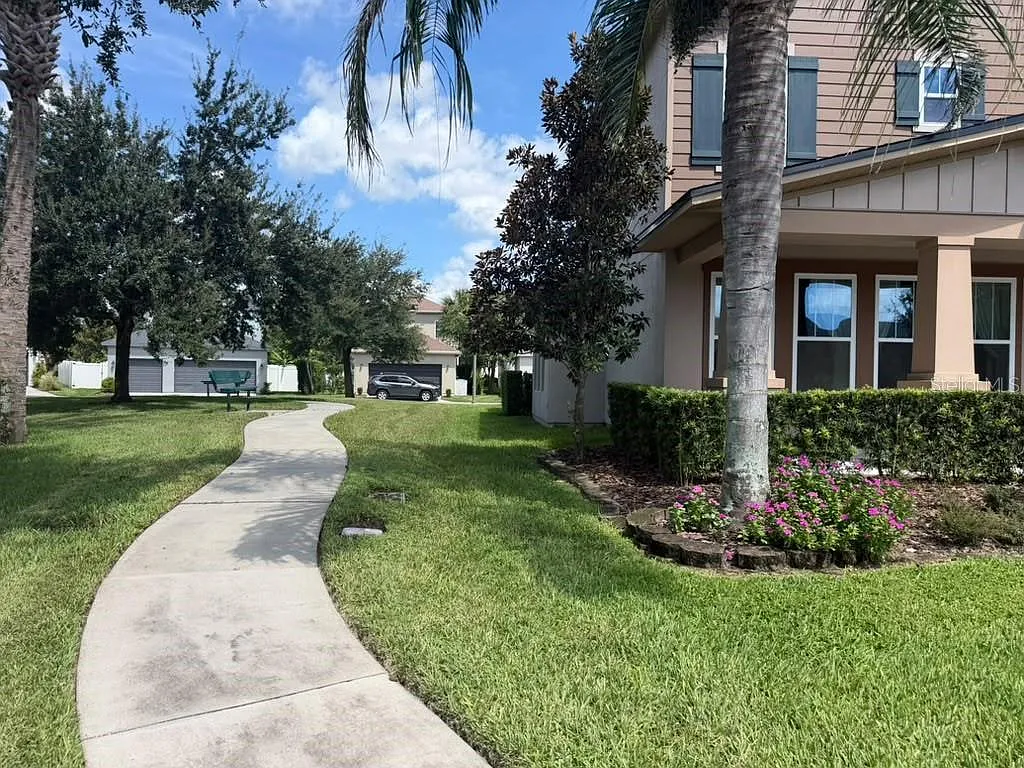 3 bed, 2.5 bath, 2014 sqft, $3,150 — Photo 4