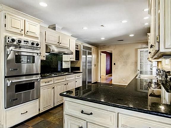 4th image of 6623 Stefani Dr