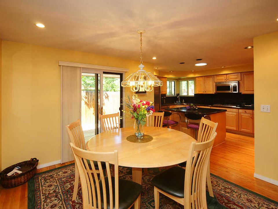 Dining Room / Kitchen