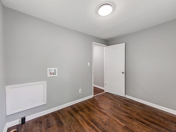 5th image of 312 W Harrison Ave