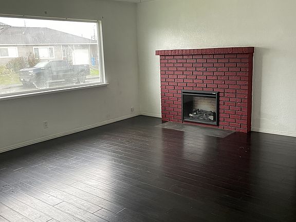 3rd image of 1022 Jaccard St