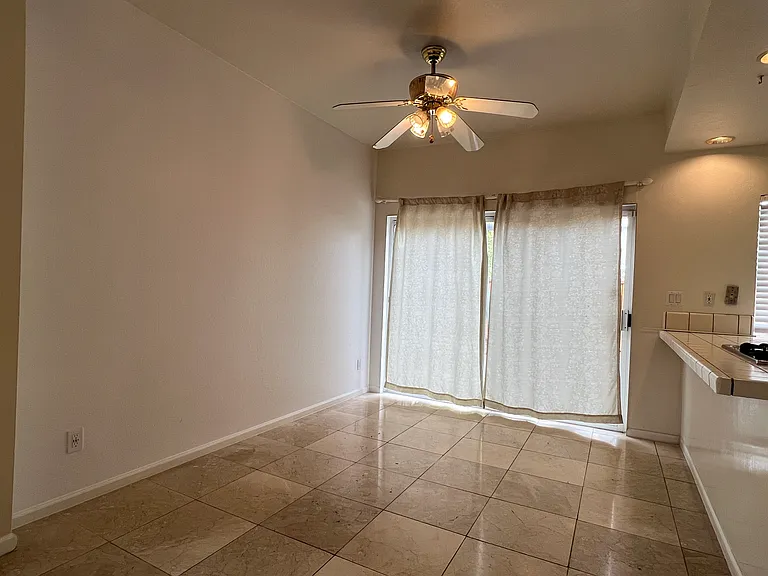 11688 Olive Spring Ct — Photo 20