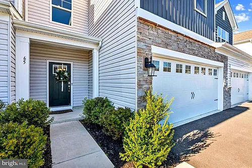 65 Morley Blvd Photo 1