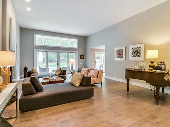 5th image of 15 Oakwood Ct