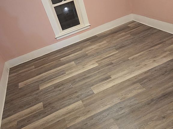 4th image of 93 Chapin St #2