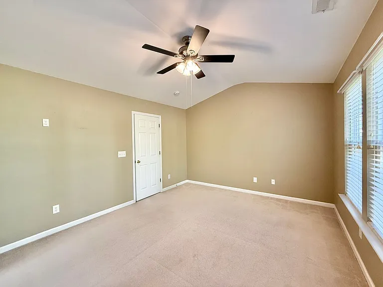 311 Coral Creek Ln — Photo 15