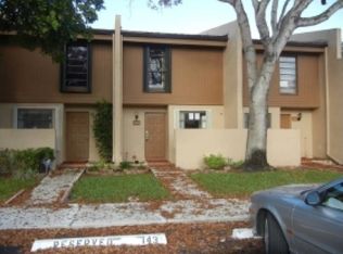 1217 NW 98th Ter, Pembroke Pines, FL 33024