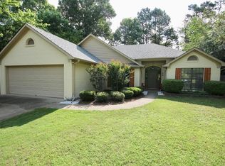 610 Ridgewood Manor Dr, Oxford, MS 38655