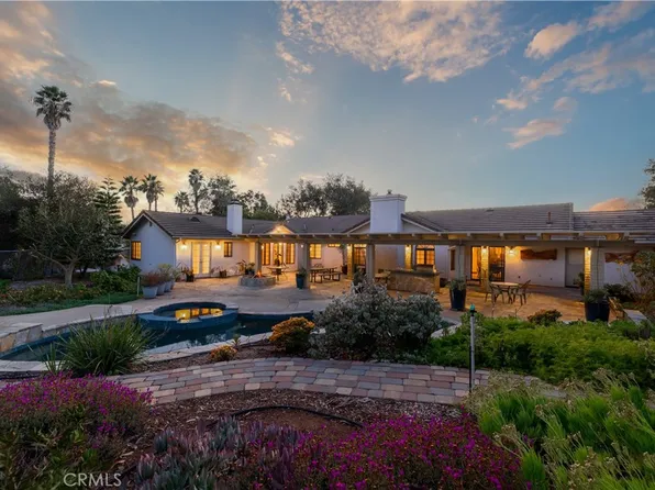 1256 Pleiades Dr, Vista, CA 92084