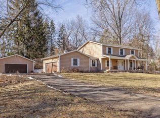 13 Nord Circle Rd, North Oaks, MN 55127