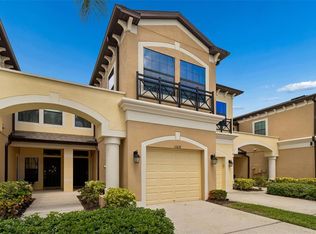 11618 Crowned Sparrow Ln, Tampa, FL 33626