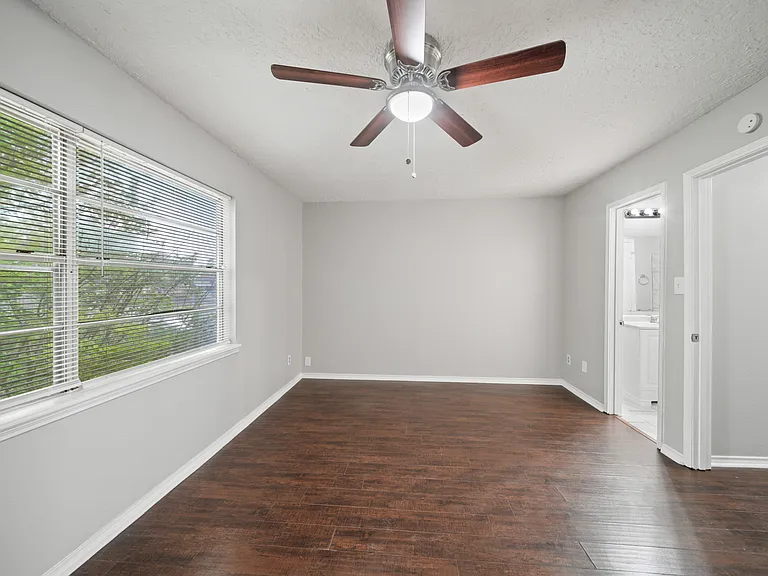 13464 Castilian Dr #2 — Photo 11