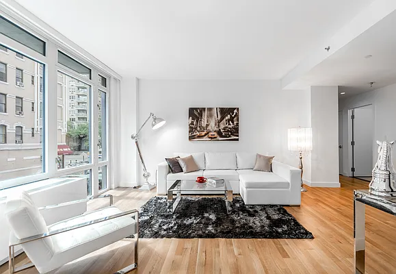 Rented by Bond New York | media 1