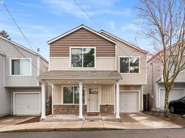 11938 SE Market St, Portland, OR 97216