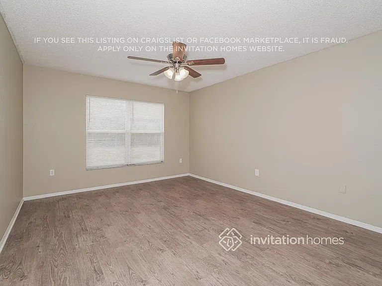 7988 Oak Run Cir — Photo 8