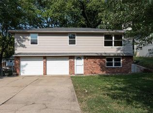 8933 N Afton Rd, Kansas City, MO 64155