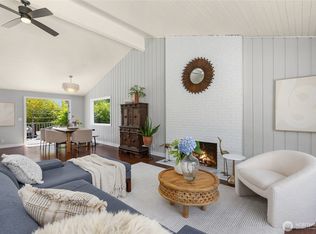 7563 NE Emerald Way, Bainbridge Island, WA 98110