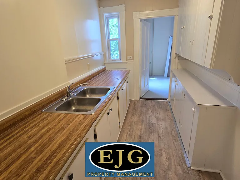 164 Union St #2 — Photo 8