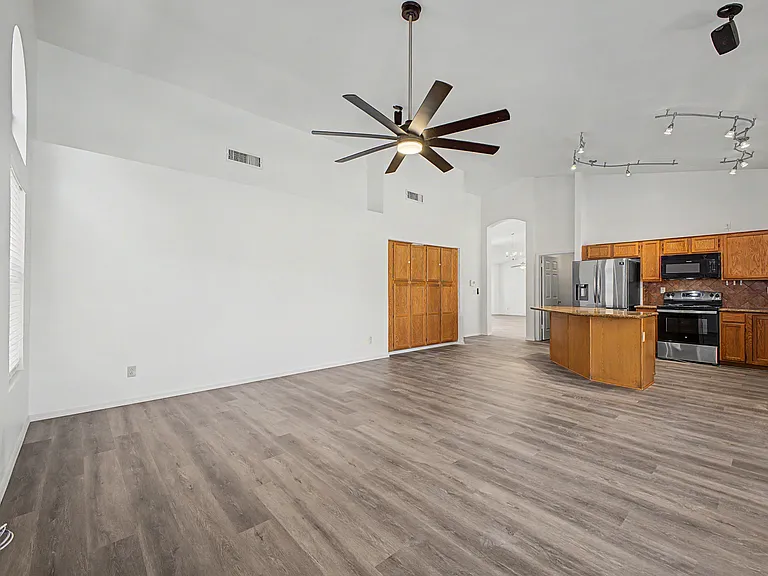 3103 N Meadow Ln — Photo 13