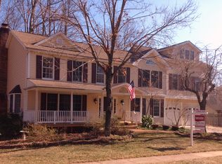 13761 Cabells Mill Dr, Centreville, VA 20120