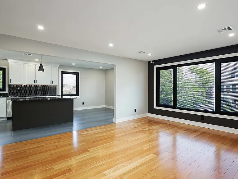 400 Knopf St #2 — Photo 16