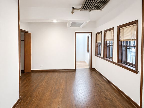 4th image of 1509 E 54th St #G